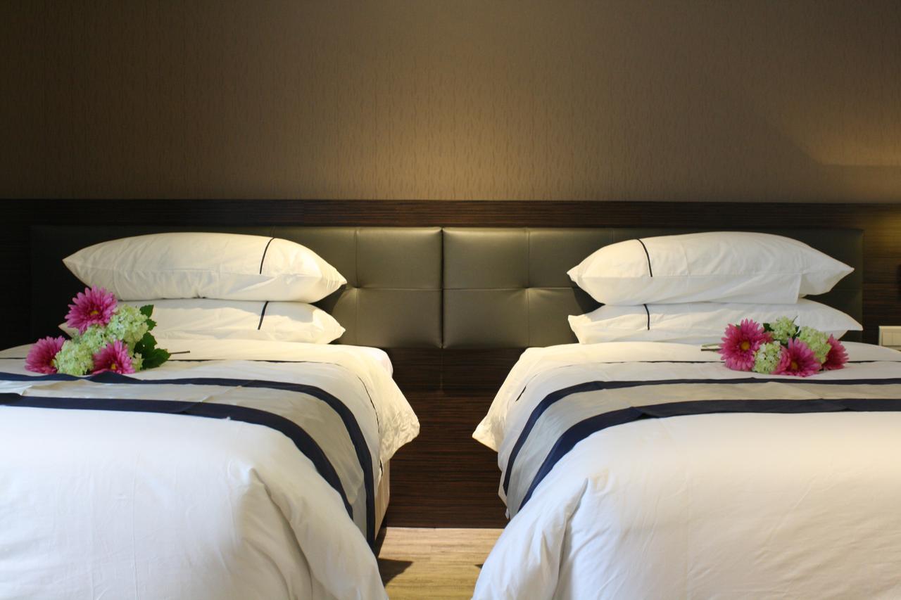 Ramada Encore By Wyndham Chinatown Kuala Lumpur Exterior photo