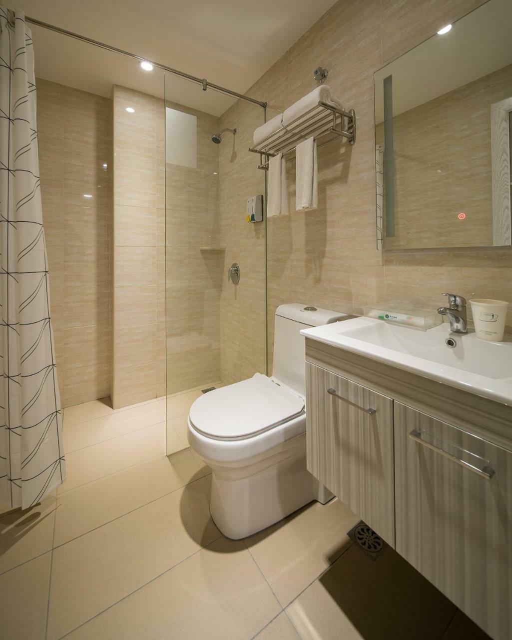 Ramada Encore By Wyndham Chinatown Kuala Lumpur Exterior photo